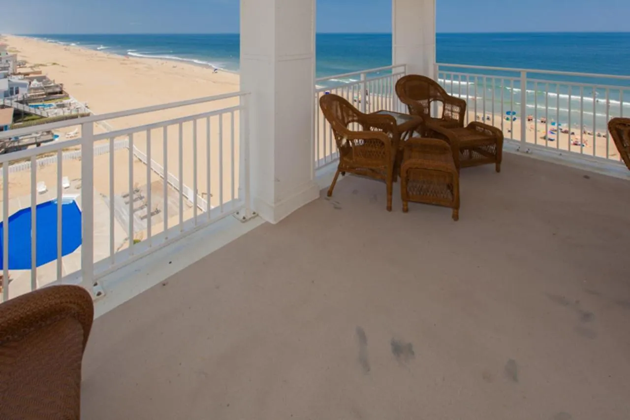 The Sanctuary - Sea Serenade Penthouse A408 Virginia Beach Apartment